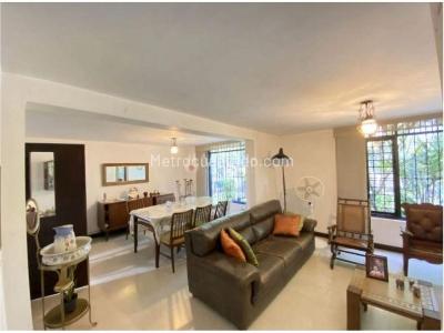 Casa de 5 alcobas en venta en Belen, Medellín, 240 m² · foto 5 de 20