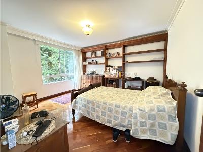 Apartamento de 4 alcobas en venta en El Poblado, Medellín, 265 m² · foto 15 de 20