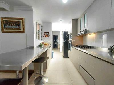 Casa de 4 alcobas en venta en El Poblado, Medellín, 220 m² · foto 3 de 20