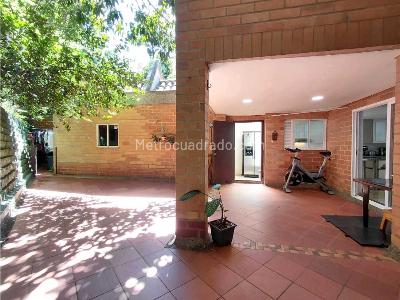 Casa de 4 alcobas en venta en El Poblado, Medellín, 220 m² · foto 13 de 20