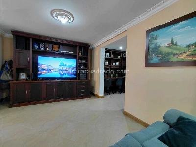 Casa de 4 alcobas en venta en El Poblado, Medellín, 220 m² · foto 16 de 20