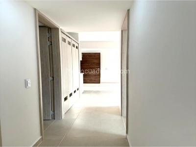 Apartamento de 2 alcobas en venta en Pan De Azucar, Sabaneta, 52 m² · foto 7 de 9