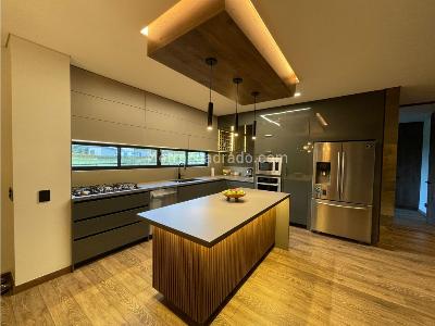 Casa de 3 alcobas en venta en Alto De Palmas, Envigado, 350 m² · foto 11 de 17