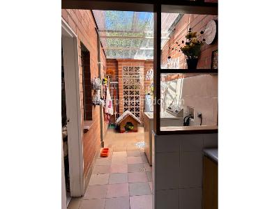 Casa de 3 alcobas en venta en Loma Del Chocho, Envigado, 191 m² · foto 4 de 11