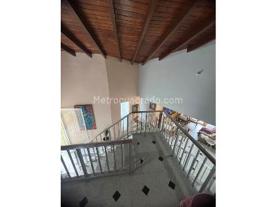 Casa de 5 alcobas en venta en Simon Bolivar, Medellín, 265 m² · foto 5 de 20