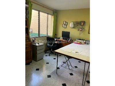 Casa de 5 alcobas en venta en Simon Bolivar, Medellín, 265 m² · foto 12 de 20