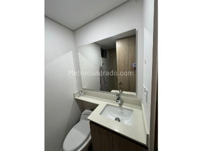 Apartamento de 3 alcobas en venta en Maria Auxiliadora, Sabaneta, 55 m² · foto 7 de 12