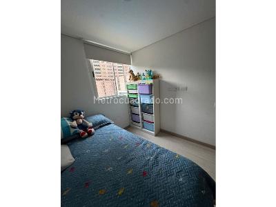 Apartamento de 3 alcobas en venta en Maria Auxiliadora, Sabaneta, 55 m² · foto 9 de 12