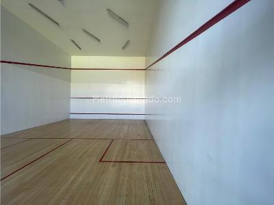 Apartamento de 1 alcoba en venta en El Poblado, Medellín, 84 m² · foto 17 de 20