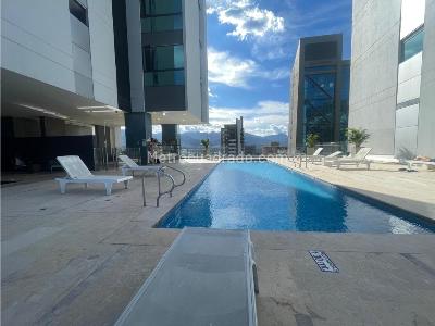 Apartamento de 1 alcoba en venta en El Poblado, Medellín, 84 m² · foto 19 de 20