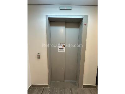 Apartaestudio en venta en Laureles, Medellín, 25 m² · foto 2 de 20