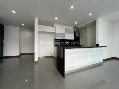 Apartamento de 4 alcobas en venta en Laureles, Medellín, 176 m² · foto 6 de 20