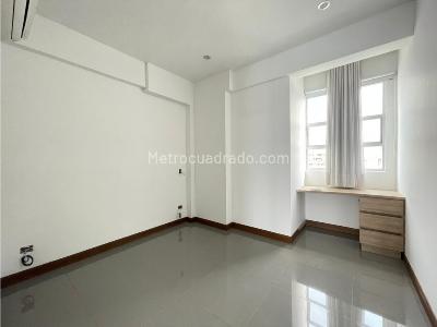 Apartamento de 4 alcobas en venta en Laureles, Medellín, 176 m² · foto 8 de 20