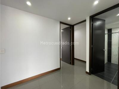 Apartamento de 4 alcobas en venta en Laureles, Medellín, 176 m² · foto 9 de 20