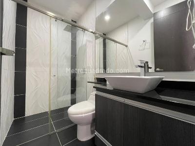 Apartamento de 4 alcobas en venta en Laureles, Medellín, 176 m² · foto 16 de 20