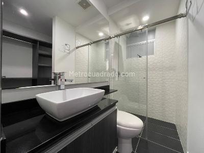 Apartamento de 4 alcobas en venta en Laureles, Medellín, 176 m² · foto 17 de 20