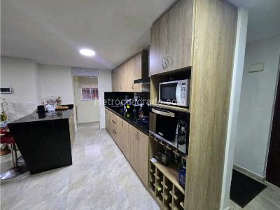 Apartamento de 3 alcobas en venta en Belen Alameda, Medellín, 98 m² · foto 8 de 19