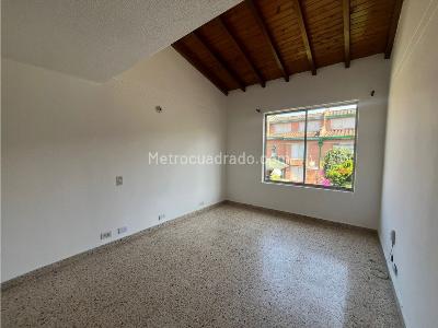 Casa de 3 alcobas en venta en La Mota, Medellín, 150 m² · foto 12 de 16