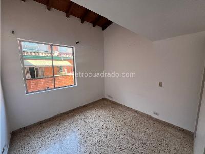 Casa de 3 alcobas en venta en La Mota, Medellín, 150 m² · foto 13 de 16