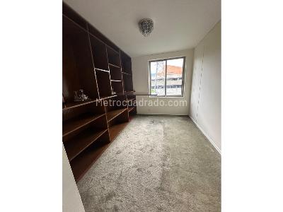 Apartamento de 4 alcobas en venta en Comuna 11 Laureles, Medellín, 164 m² · foto 7 de 7