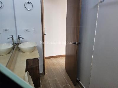 Apartamento de 3 alcobas en venta en Santa Monica, Medellín, 81 m² · foto 11 de 18