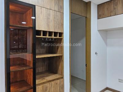 Apartamento de 3 alcobas en venta en Santa Monica, Medellín, 81 m² · foto 3 de 18