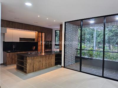 Apartamento de 3 alcobas en venta en Santa Monica, Medellín, 81 m² · foto 4 de 18