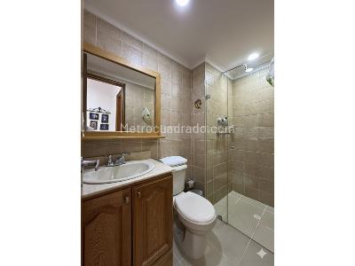 Apartamento de 4 alcobas en venta en Laureles, Medellín, 120 m² · foto 7 de 13