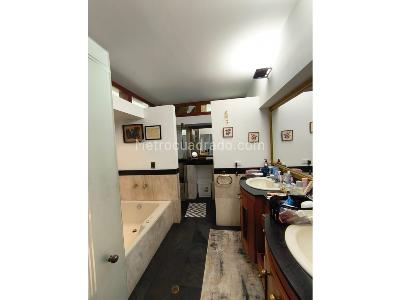 Casa de 5 alcobas en venta en Altos Del Poblado, Medellín · foto 6 de 20