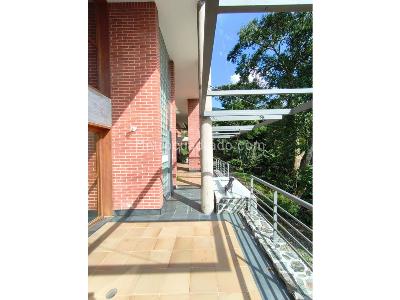 Casa de 5 alcobas en venta en Altos Del Poblado, Medellín · foto 10 de 20