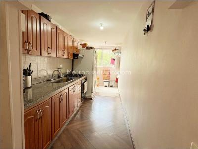 Apartamento de 3 alcobas en venta en El Poblado, Medellín, 95 m² · foto 7 de 10