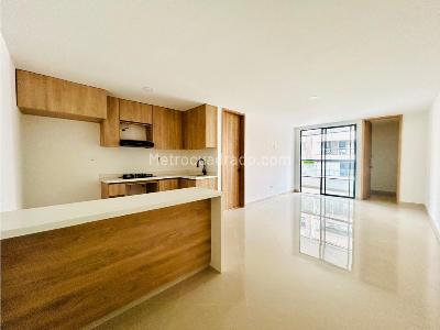 Apartamento de 3 alcobas en venta en Laureles, Medellín, 118 m² · foto 2 de 16