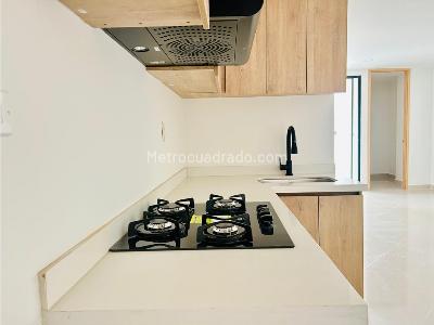 Apartamento de 3 alcobas en venta en Laureles, Medellín, 118 m² · foto 4 de 16