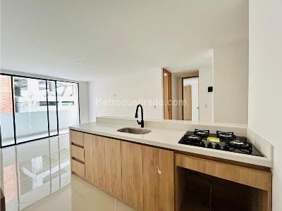 Apartamento de 3 alcobas en venta en Laureles, Medellín, 118 m² · foto 16 de 16