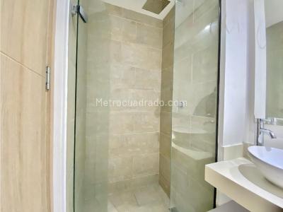 Apartamento de 2 alcobas en venta en Rionegro, Rionegro, 66 m² · foto 5 de 10