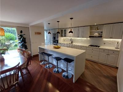 Casa de 4 alcobas en venta en El Poblado, Medellín, 193 m² · foto 3 de 20