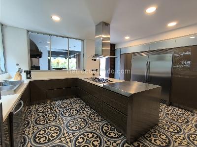 Casa de 5 alcobas en venta en El Escobero, Envigado, 600 m² · foto 11 de 20