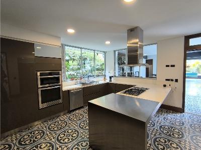 Casa de 5 alcobas en venta en El Escobero, Envigado, 600 m² · foto 12 de 20