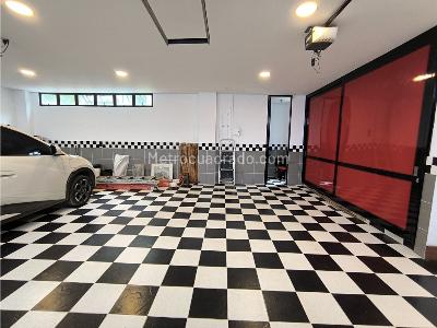 Casa de 5 alcobas en venta en El Escobero, Envigado, 600 m² · foto 17 de 20