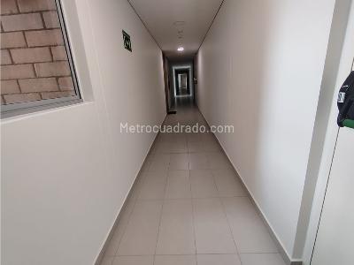 Apartamento de 3 alcobas en venta en San Jose, Sabaneta, 78 m² · foto 3 de 20