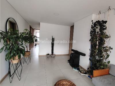 Apartamento de 3 alcobas en venta en San Jose, Sabaneta, 78 m² · foto 14 de 20