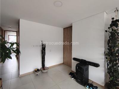 Apartamento de 3 alcobas en venta en San Jose, Sabaneta, 78 m² · foto 15 de 20