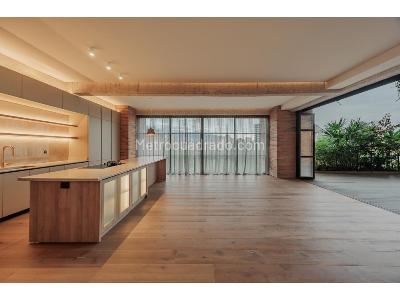 Apartamento de 4 alcobas en venta en El Poblado, Medellín, 306 m² · foto 9 de 20