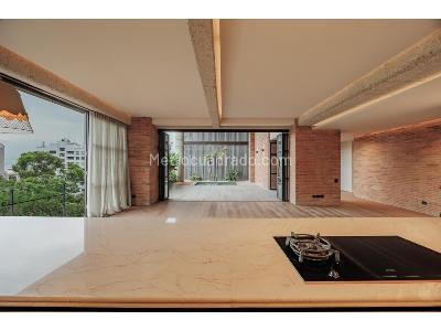 Apartamento de 4 alcobas en venta en El Poblado, Medellín, 306 m² · foto 19 de 20