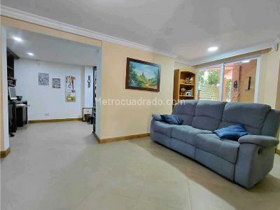 Casa de 4 alcobas en venta en Envigado, Envigado, 220 m² · foto 16 de 20