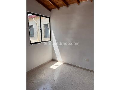 Apartamento en venta en Parque De Las Chimeneas, Itagüí · foto 9 de 12