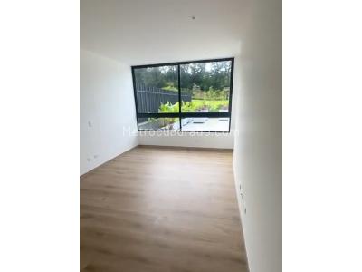 Apartamento de 2 alcobas en venta en Llanogrande, Rionegro, 234 m² · foto 7 de 20