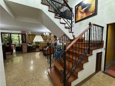 Casa de 4 alcobas en venta en Zuñiga Parte Alta, Envigado, 191 m² · foto 11 de 20