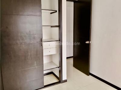 Apartamento de 3 alcobas en venta en Las Lomitas, Sabaneta, 84 m² · foto 5 de 20