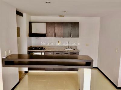 Apartamento de 3 alcobas en venta en Las Lomitas, Sabaneta, 84 m² · foto 10 de 20